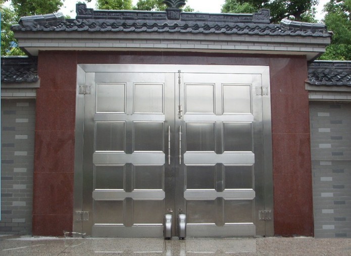 供应不锈钢门